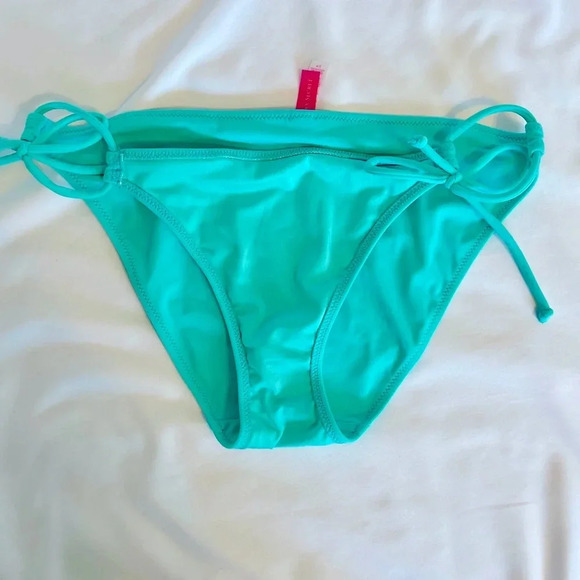 Victoria’s Secret Bikini Bottoms - Picture 4 of 5